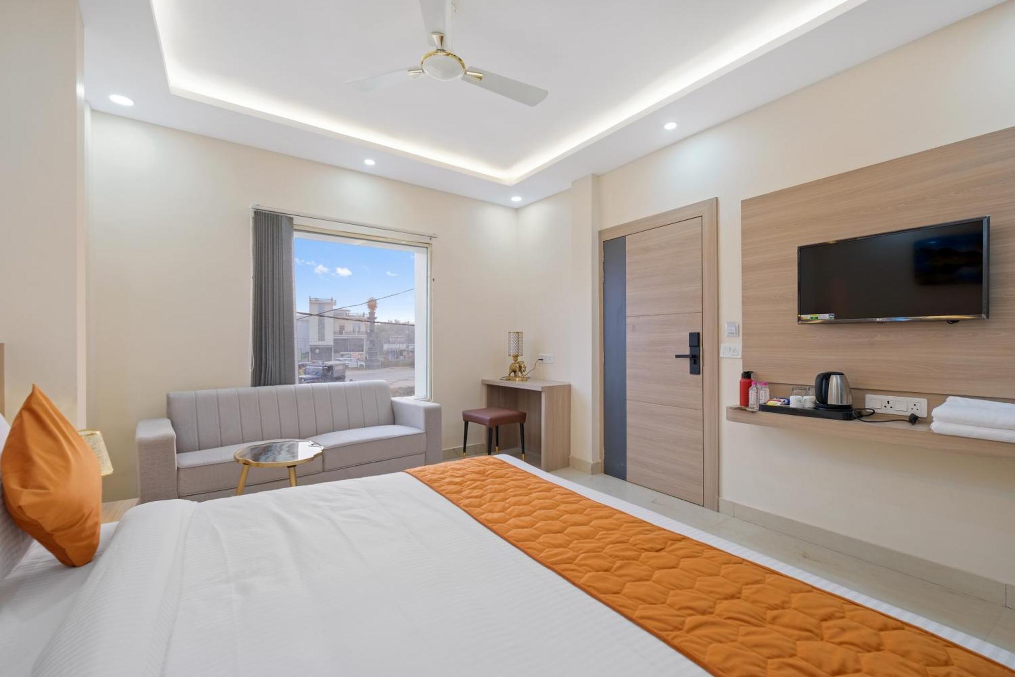 Hotel Sudarshan Ayodhya 外观 照片