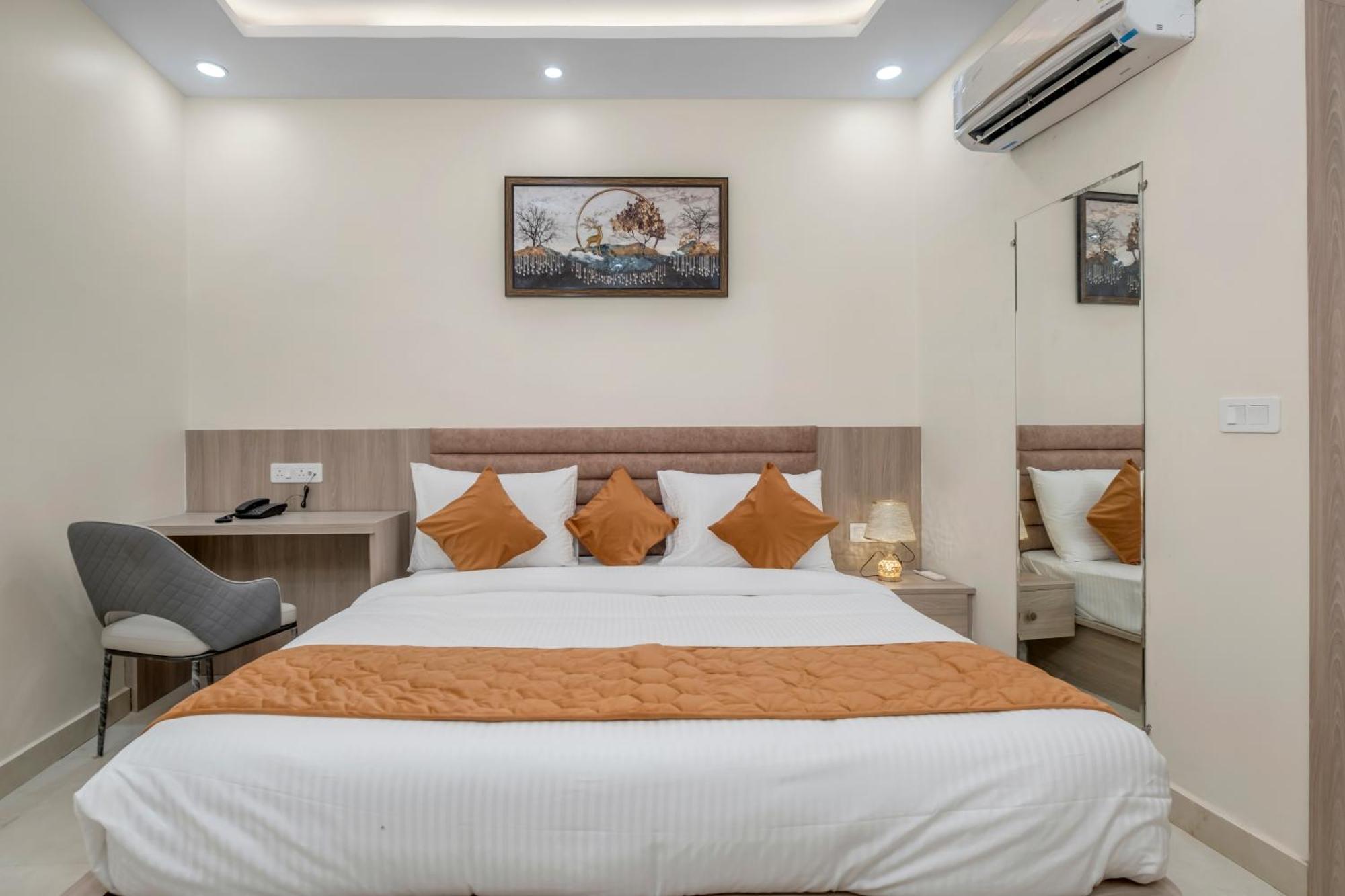 Hotel Sudarshan Ayodhya 外观 照片