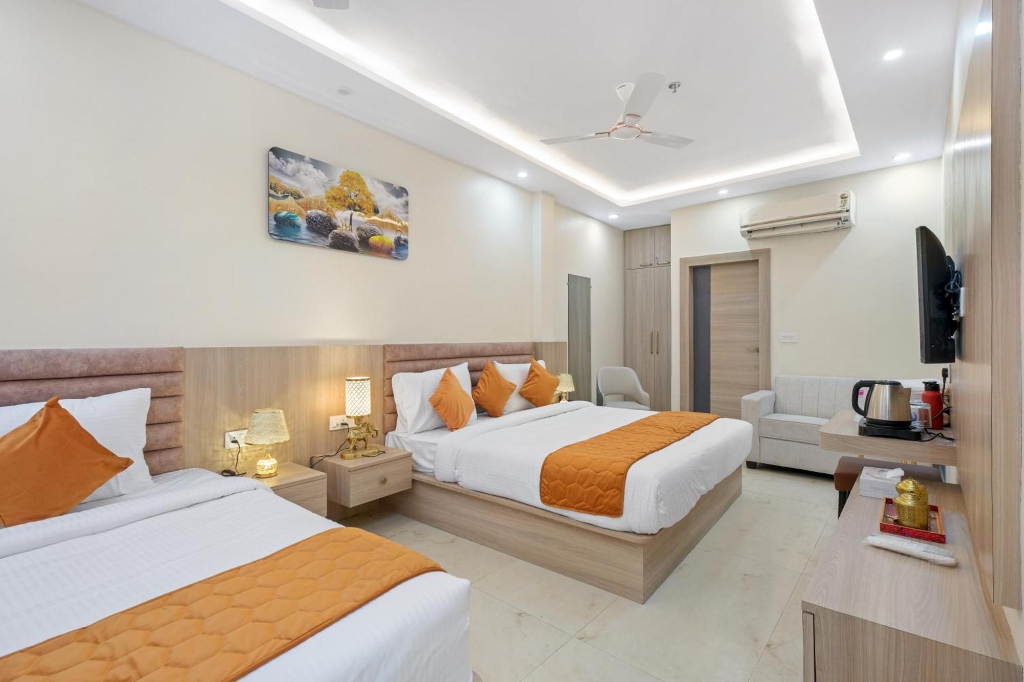 Hotel Sudarshan Ayodhya 外观 照片
