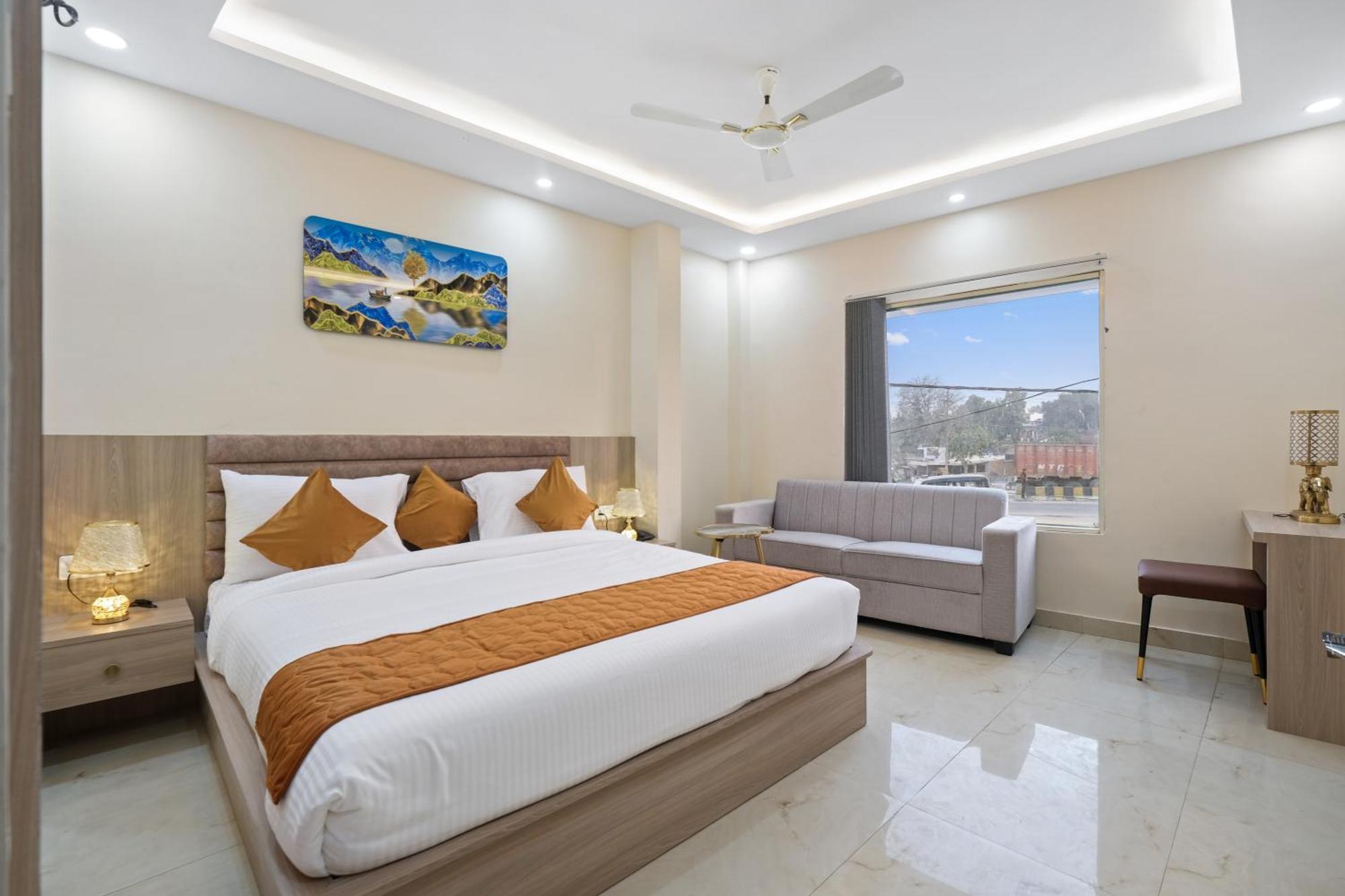 Hotel Sudarshan Ayodhya 外观 照片